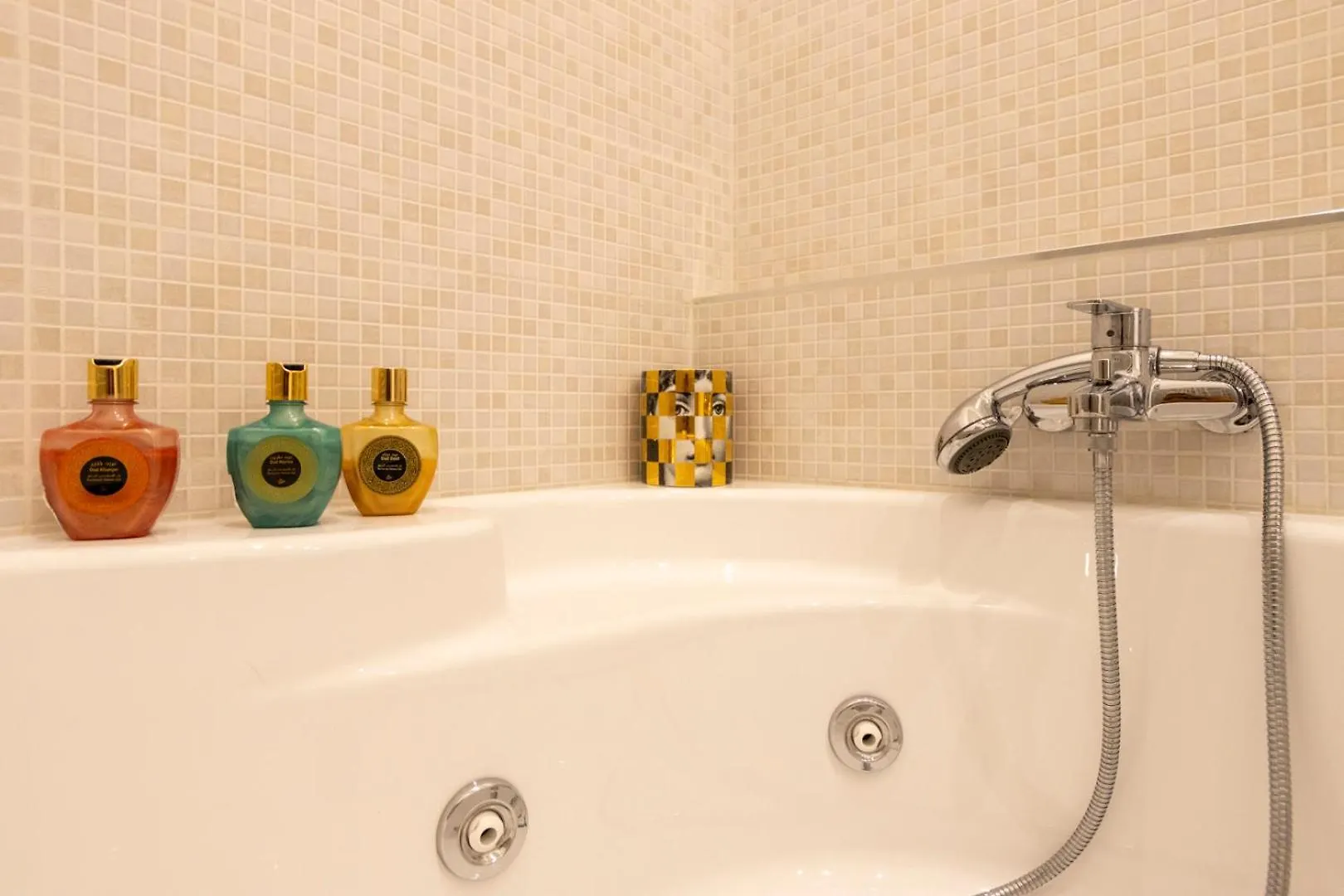 Apartment Loft Luxury Design- Apt With 2 Bedrooms -Wifi Ultra-5Min Metro Milan