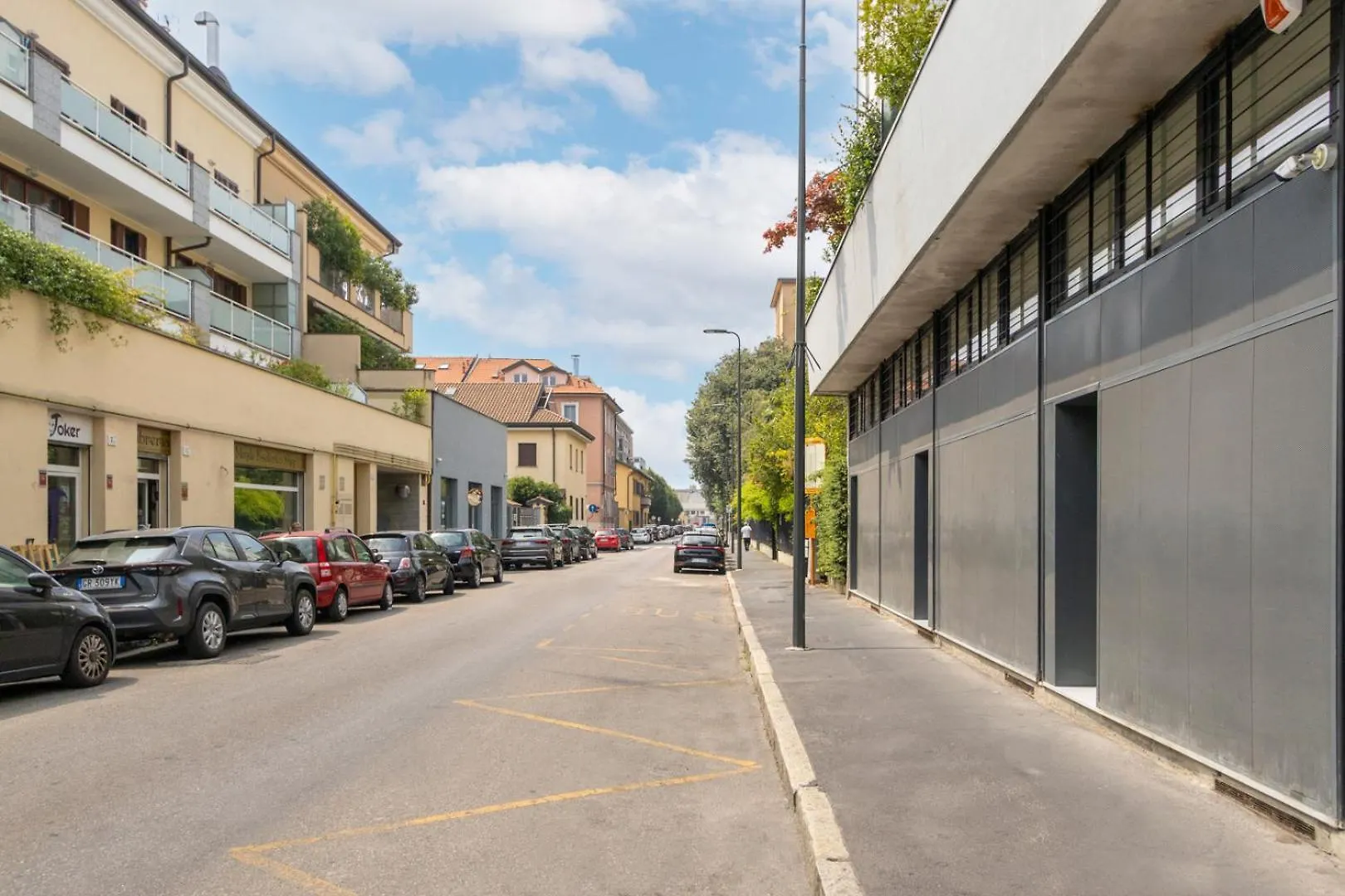 Apartment Loft Luxury Design- Apt With 2 Bedrooms -Wifi Ultra-5Min Metro Milan