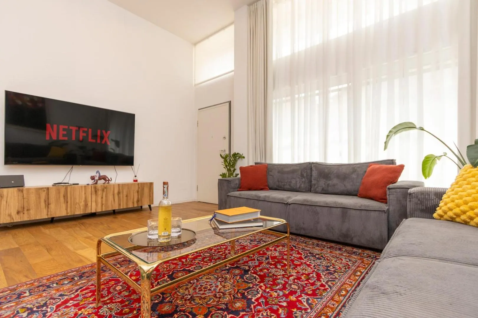 Loft Luxury Design- Apt With 2 Bedrooms -Wifi Ultra-5Min Metro Milan